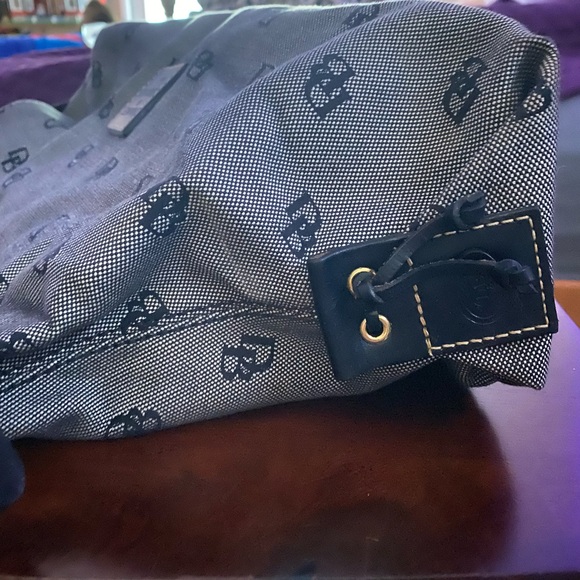Dooney Bourke purse - Picture 5 of 8